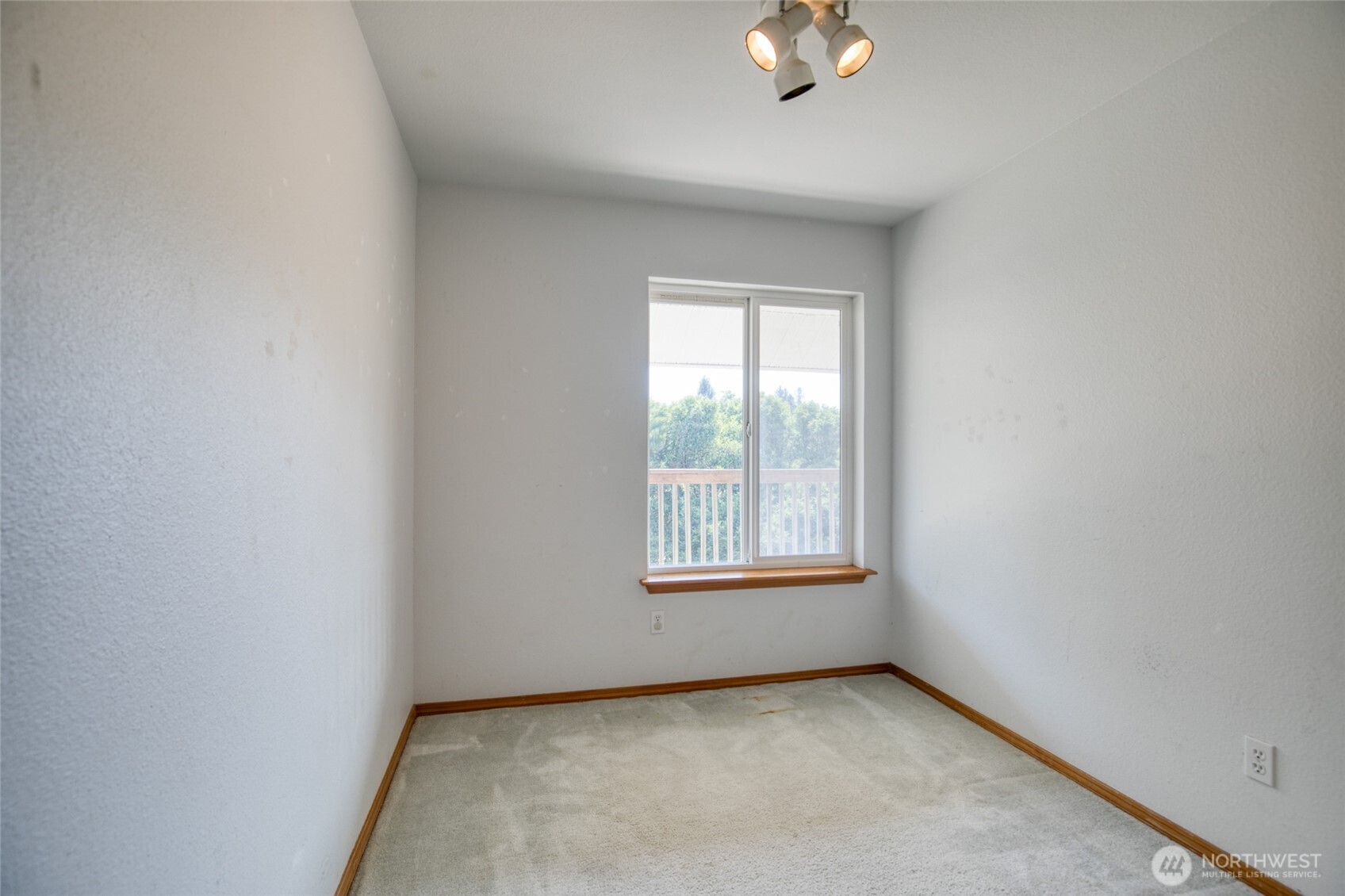 1487 Ocean Beach Road Hoquiam, WA 98550 - Photo 23 of 40