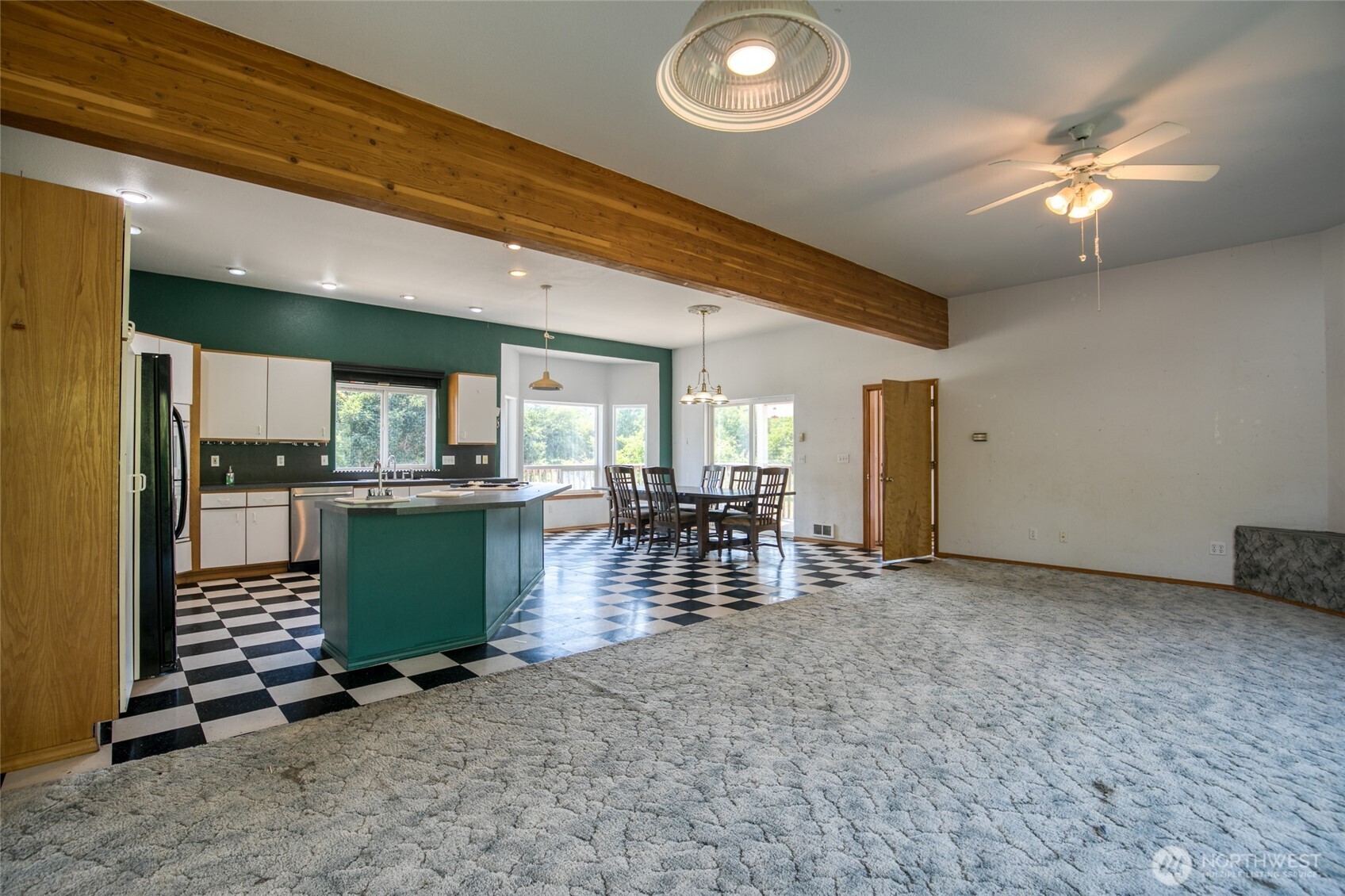 1487 Ocean Beach Road Hoquiam, WA 98550 - Photo 6 of 40