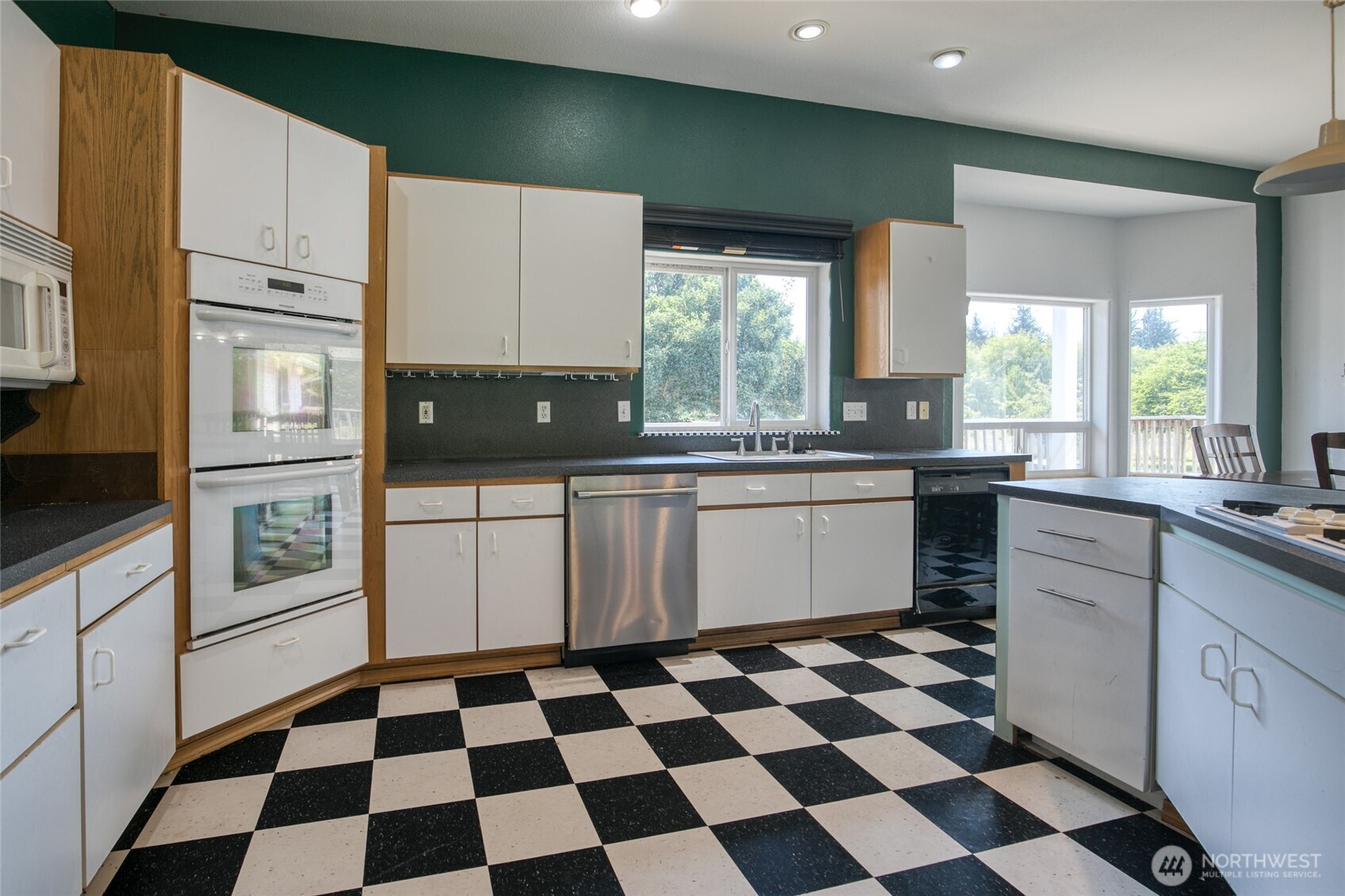 1487 Ocean Beach Road Hoquiam, WA 98550 - Photo 10 of 40