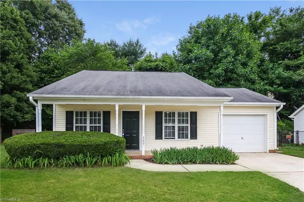 $1,580 | 157 Westmont Drive, Winston-Salem, NC 27104
