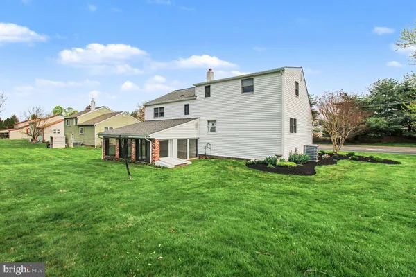 $515,000 | 716 West Bristol Road, Warminster, PA 18974