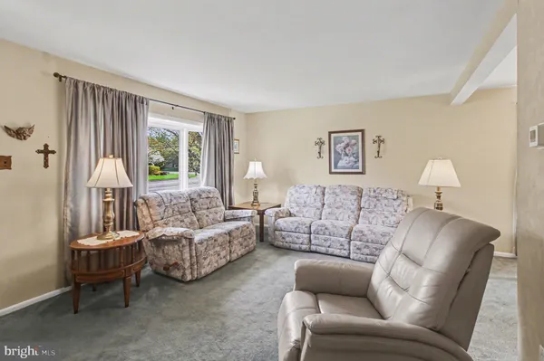 $515,000 | 716 West Bristol Road, Warminster, PA 18974