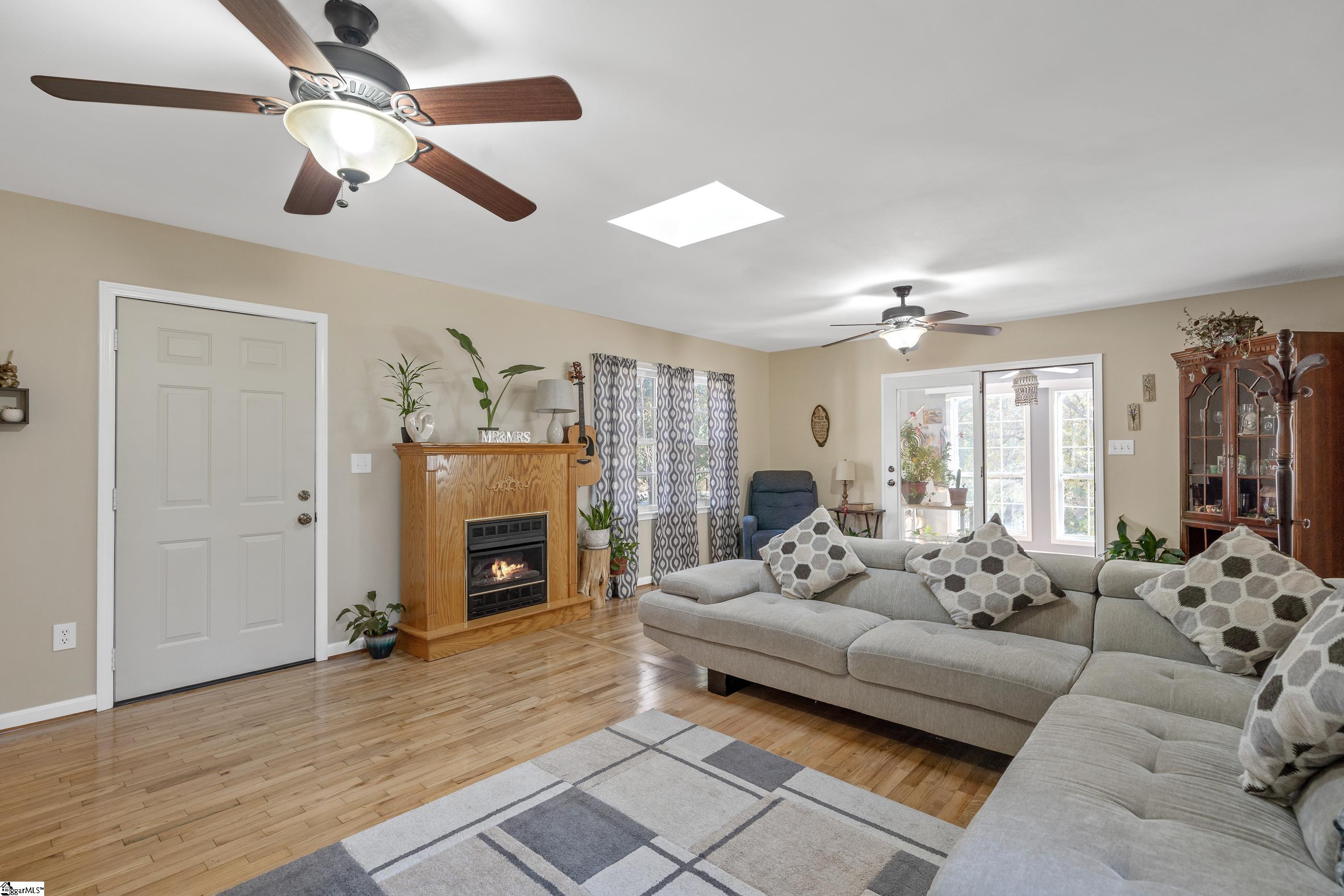 376 State Rd S-39-43 Liberty, SC 29657 - Photo 3 of 35