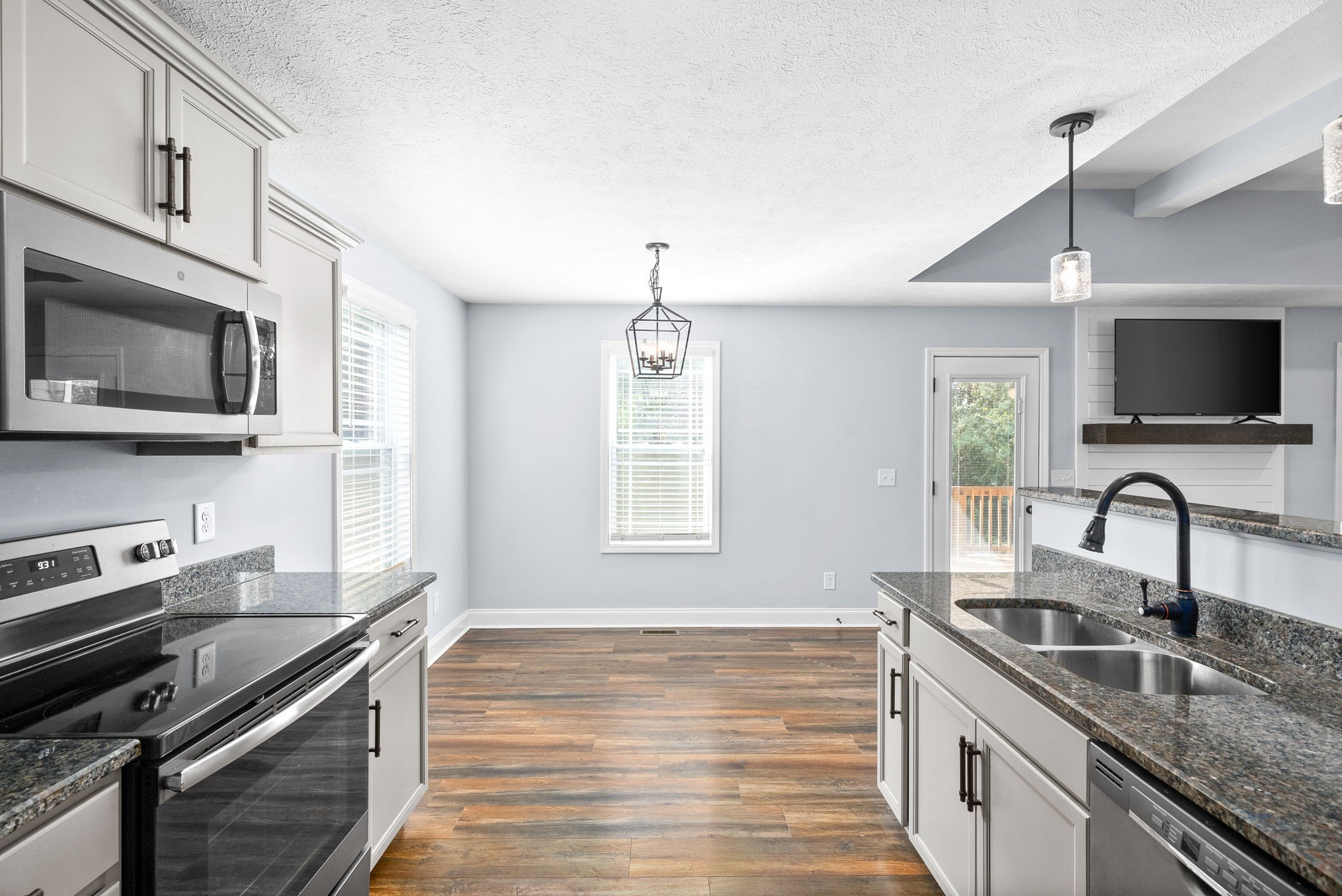 1819 Rains Road Clarksville, TN 37042 - Photo 15 of 29 Gallery Image 15