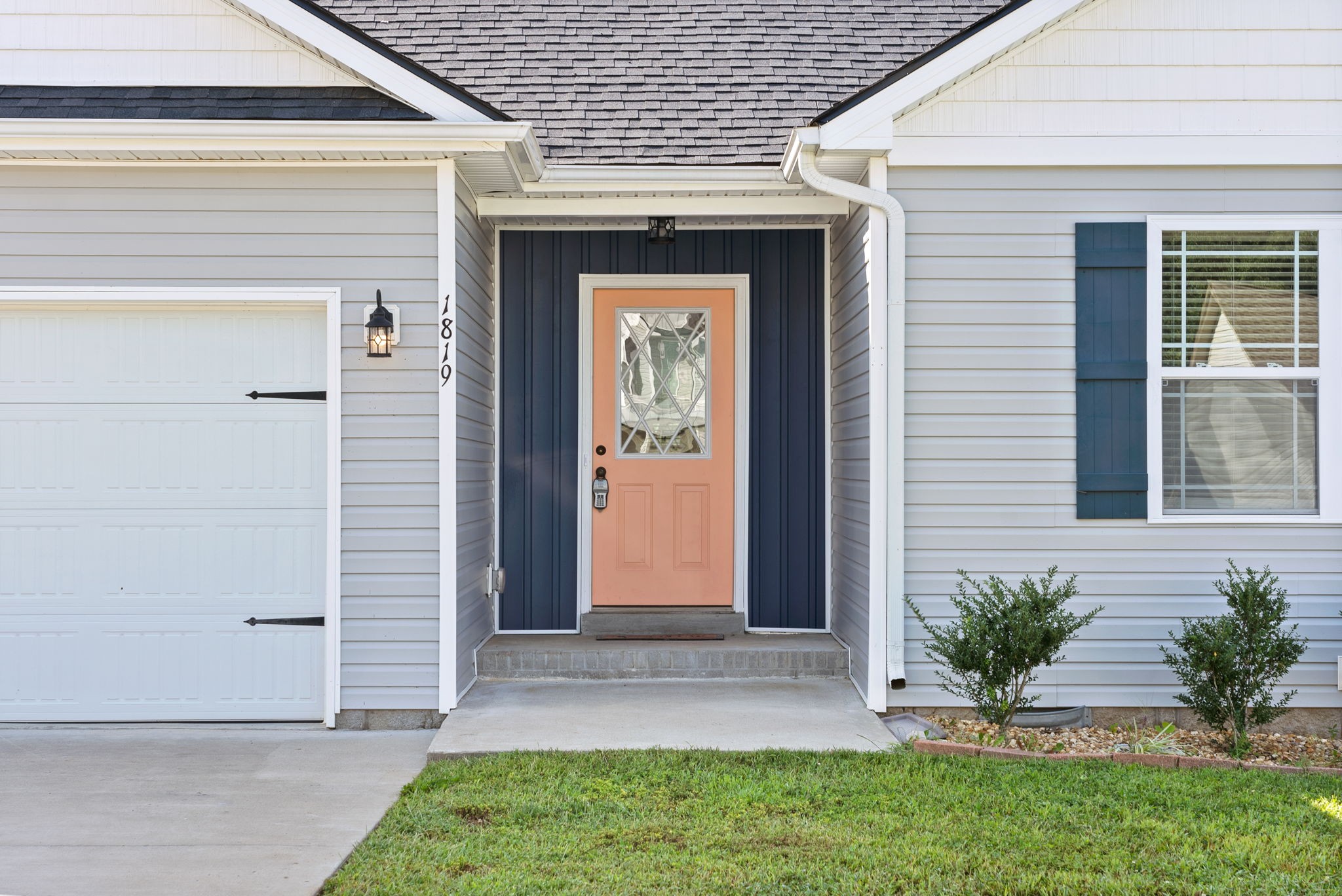 1819 Rains Road Clarksville, TN 37042 - Photo 4 of 29 Gallery Image 4