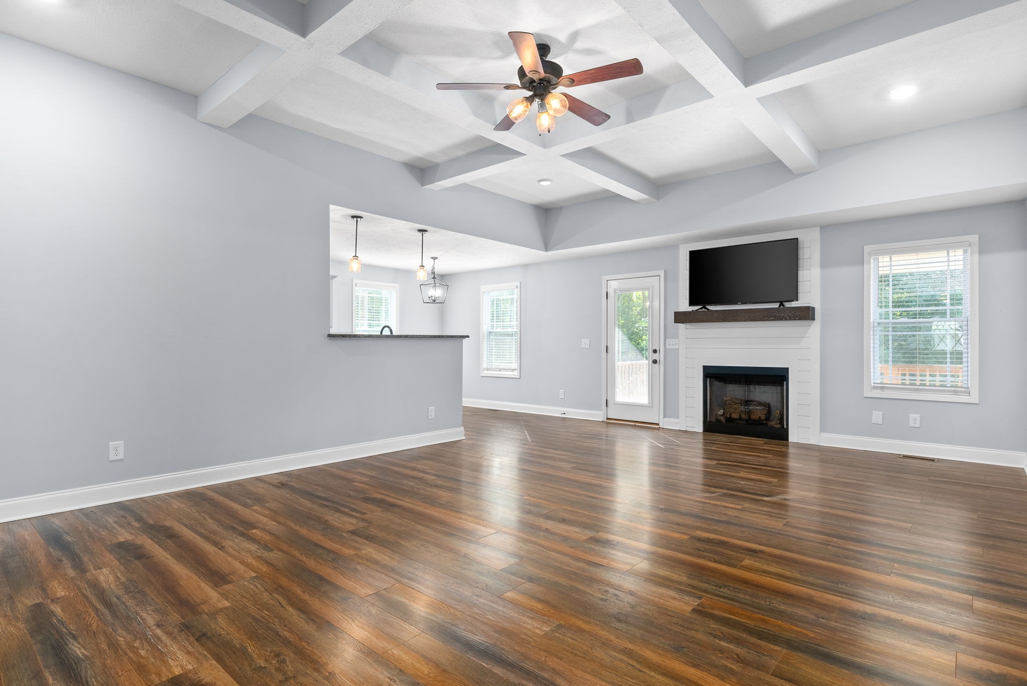 1819 Rains Road Clarksville, TN 37042 - Photo 6 of 29 Gallery Image 6
