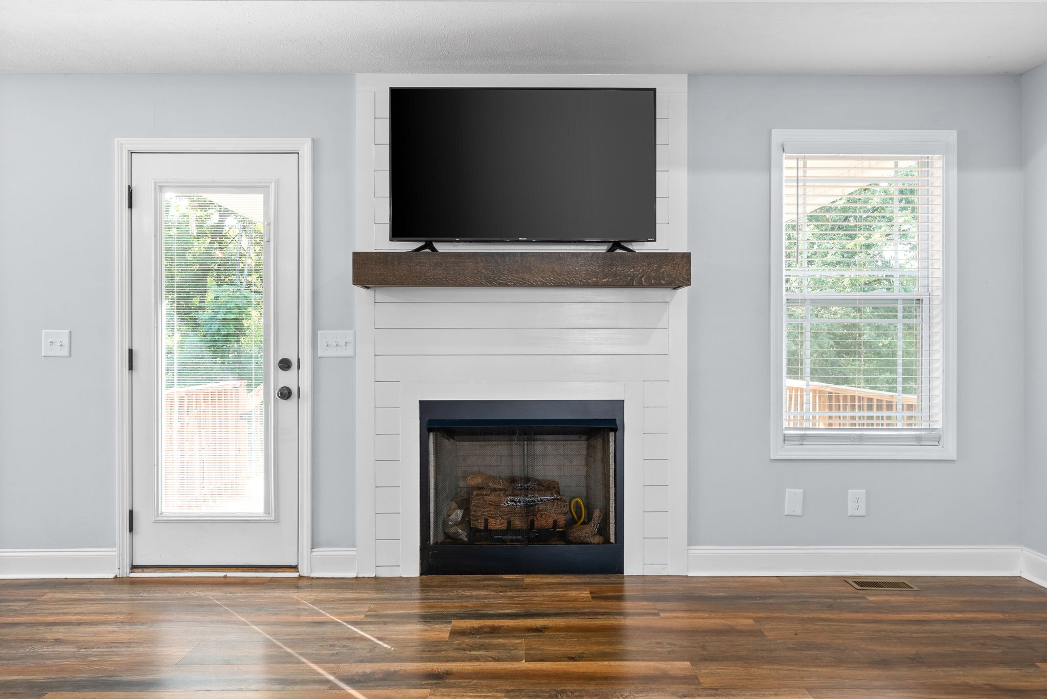 1819 Rains Road Clarksville, TN 37042 - Photo 7 of 29 Gallery Image 7