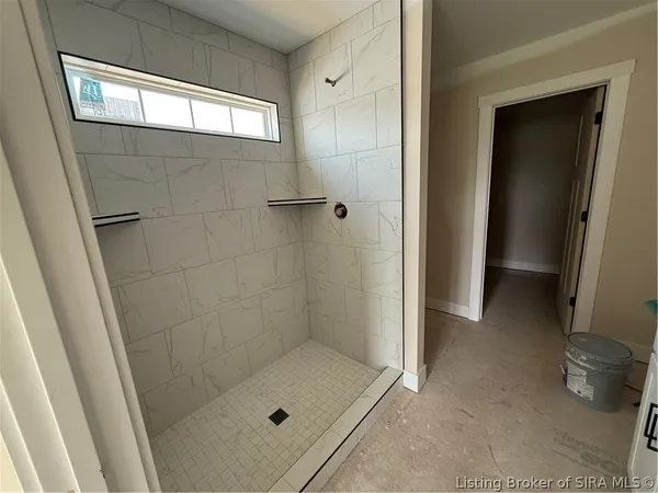 $399,900 | 2765 Abby Wds Drive, Jeffersonville, IN 47130