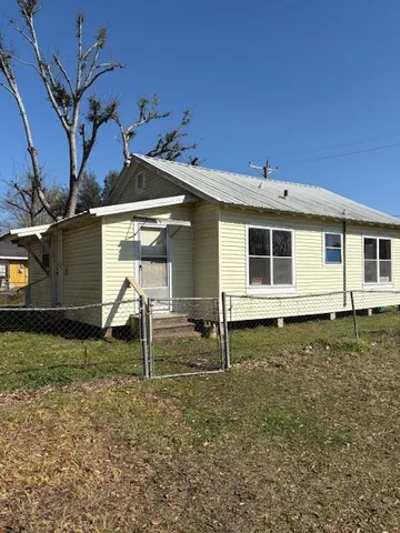 $129,000 | 422 Crooke Street, Conroe, TX 77301