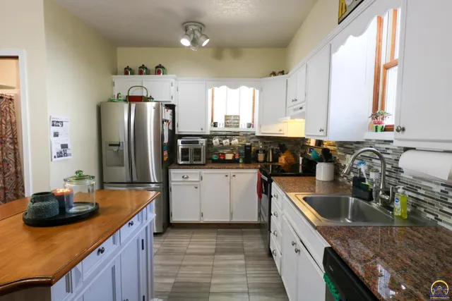 $129,900 | 1526 West Street, Emporia, KS 66801