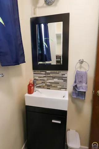 $129,900 | 1526 West Street, Emporia, KS 66801