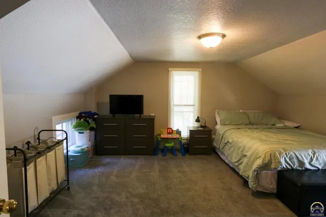 $129,900 | 1526 West Street, Emporia, KS 66801