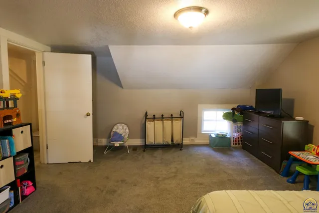 $129,900 | 1526 West Street, Emporia, KS 66801