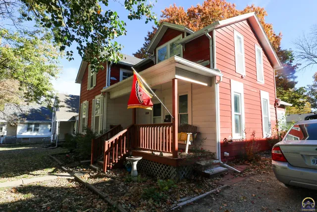 $129,900 | 1526 West Street, Emporia, KS 66801