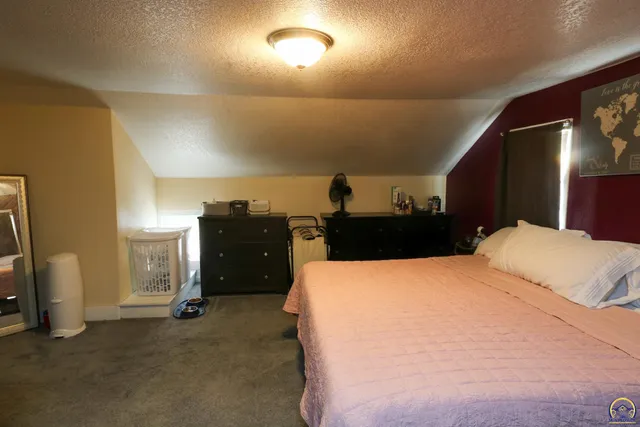 $129,900 | 1526 West Street, Emporia, KS 66801