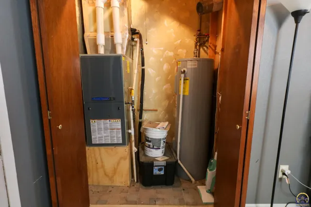 $129,900 | 1526 West Street, Emporia, KS 66801