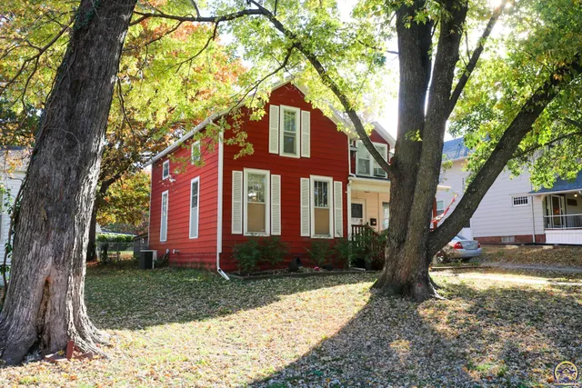 $129,900 | 1526 West Street, Emporia, KS 66801