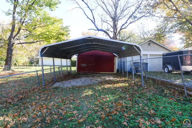 $129,900 | 1526 West Street, Emporia, KS 66801