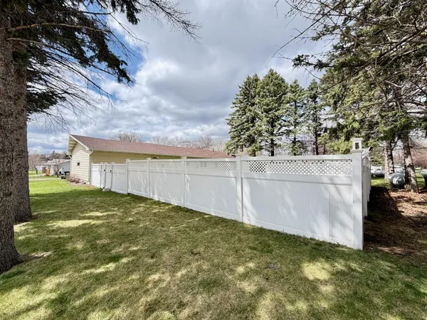 $199,000 | 219 9th Avenue Southeast, Elbow Lake, MN 56531