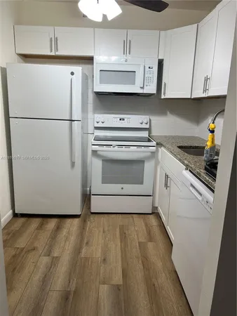 $1,350 | 247 Coventry K, Unit 247, West Palm Beach, FL 33417
