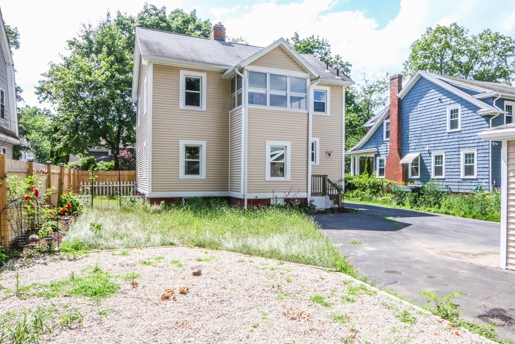 43 Rockland Street Springfield, MA 01118 - Photo 35 of 36