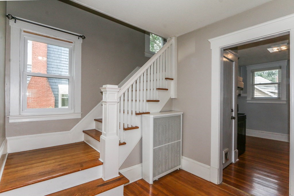 43 Rockland Street Springfield, MA 01118 - Photo 7 of 36