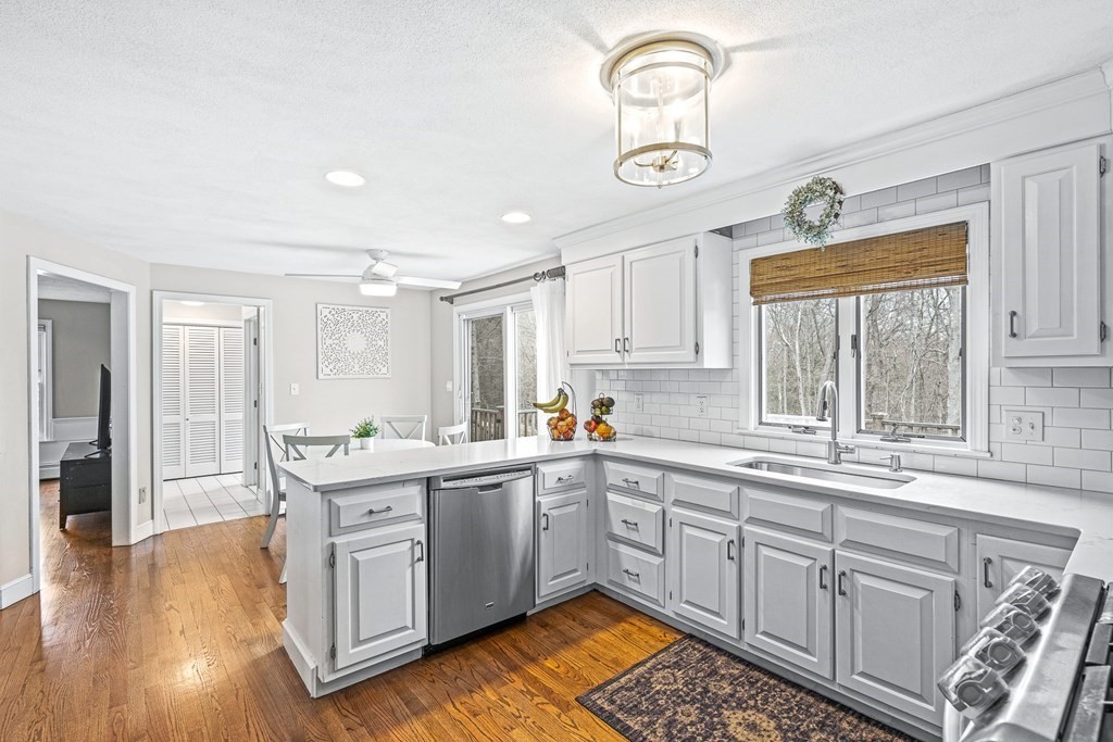 342 Marbleridge Road North Andover, MA 01845 - Photo 11 of 34 Gallery Image 11