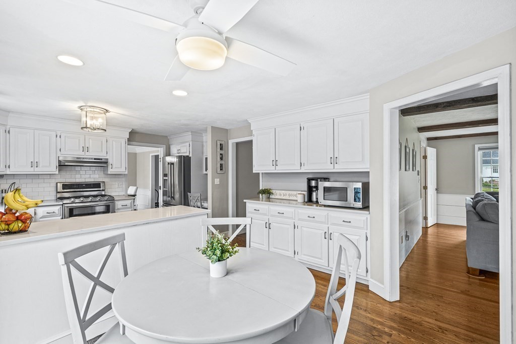 342 Marbleridge Road North Andover, MA 01845 - Photo 7 of 34 Gallery Image 7