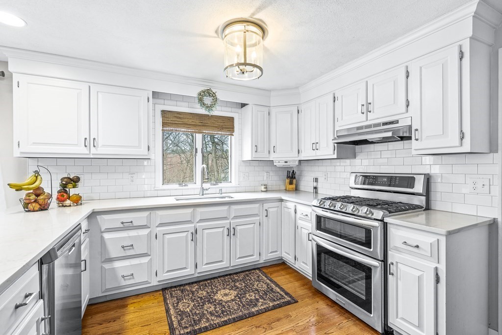 342 Marbleridge Road North Andover, MA 01845 - Photo 8 of 34 Gallery Image 8