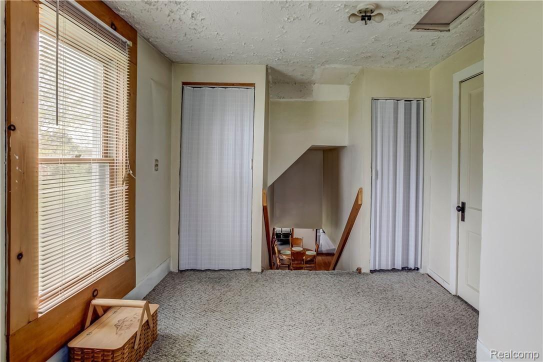 10240 Converse Road Fowlerville, MI 48836 - Photo 15 of 30 020-10240ConverseRd-Fowlerville-MI-full.jpg