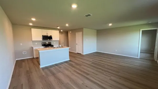 $275,990 | 717 Wildrye Lane, Ponder, TX 76259