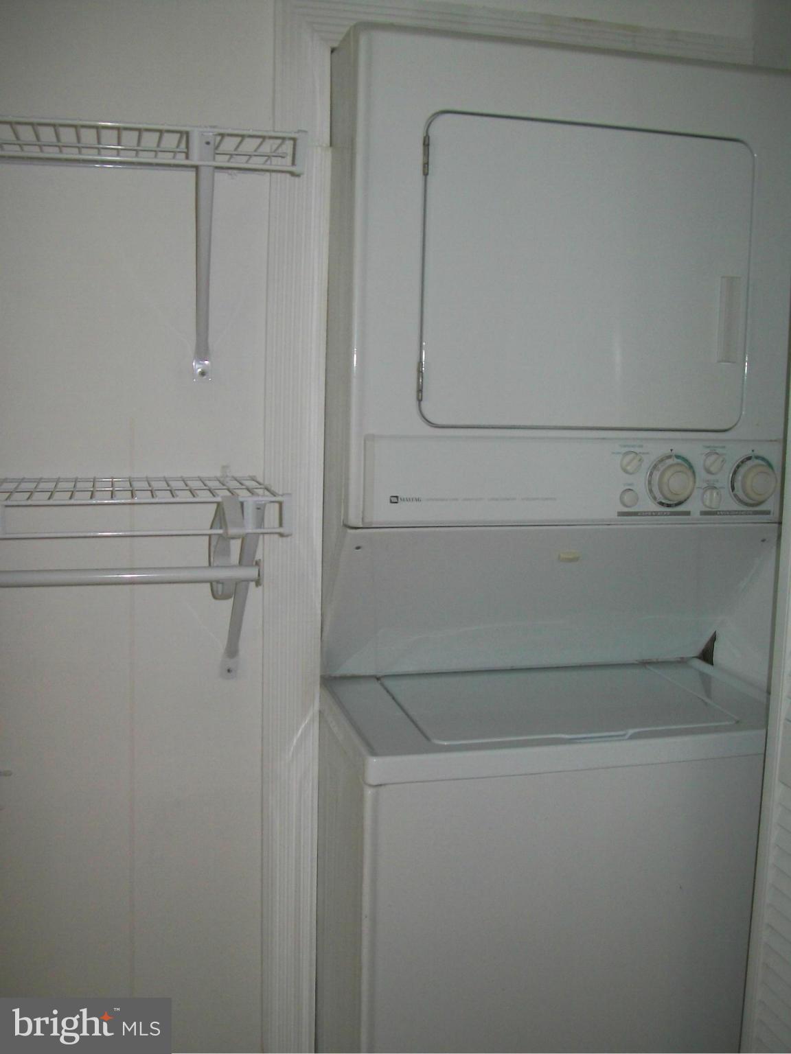 3208 Gunston Road Alexandria, VA 22302 - Photo 23 of 26 Washer/Dryer