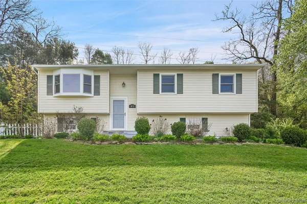 $505,000 | 40 Amherst Lane, Wappingers Falls, NY 12590