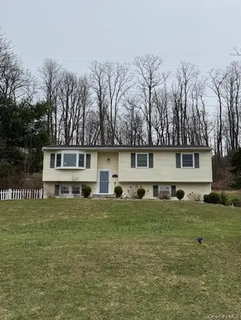 $525,000 | 40 Amherst Lane, Wappingers Falls, NY 12590