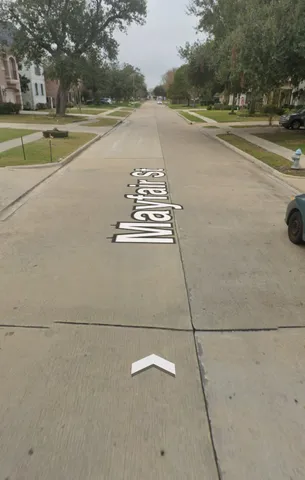 a view of a tennis court