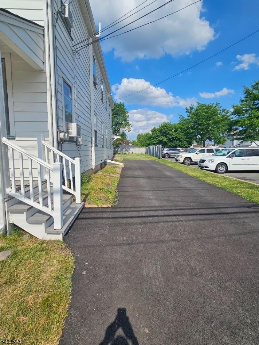 38 Thompson Street Raritan, NJ 08869 - Photo 14 of 15