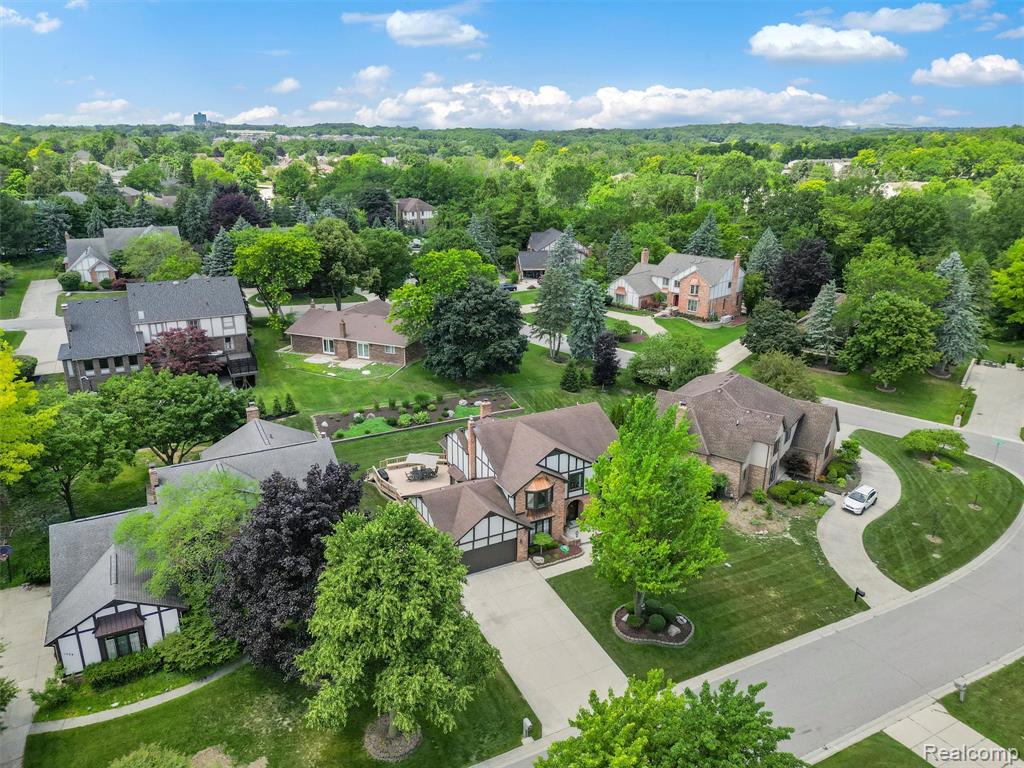 1732 Rapids Way Rochester Hills, MI 48309 - Photo 37 of 37