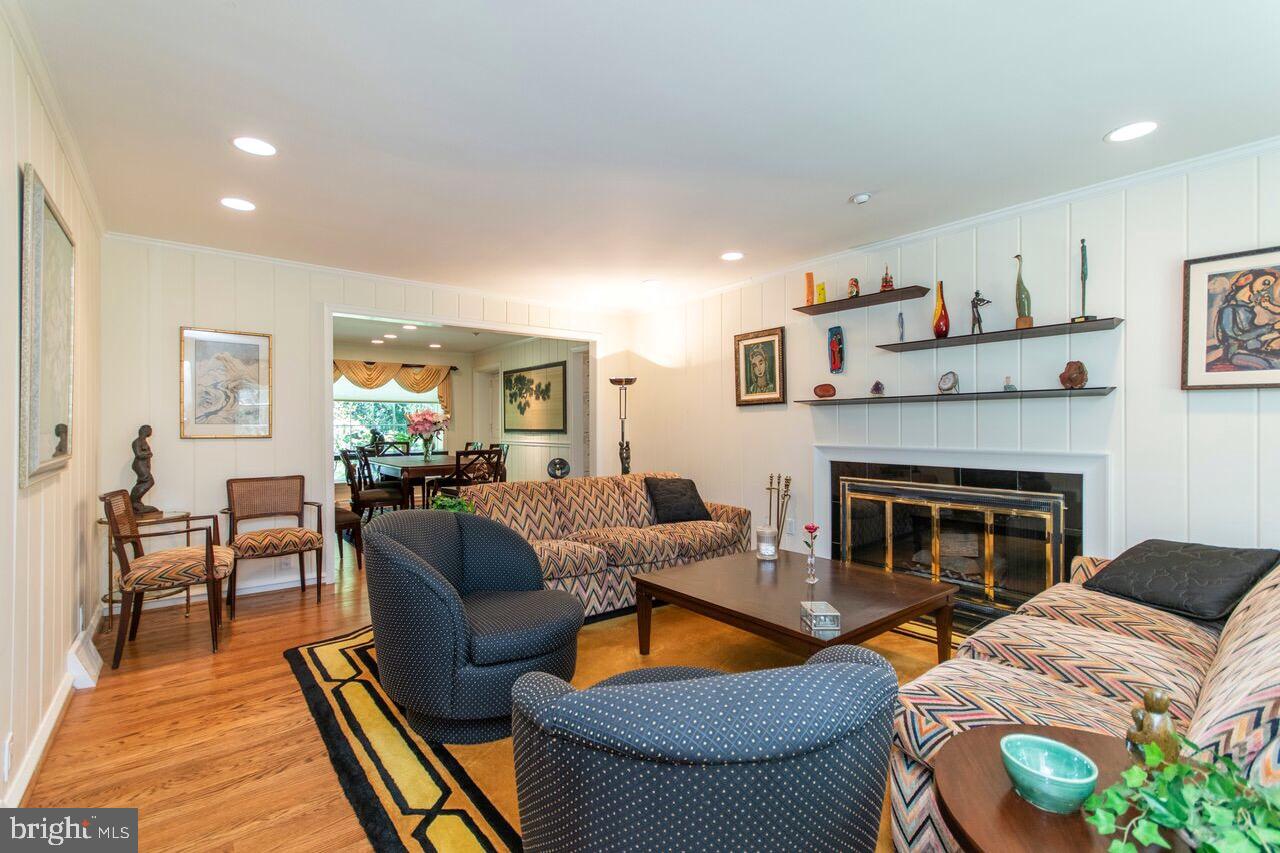 812 Worrell Road Rydal, PA 19046 - Photo 4 of 29