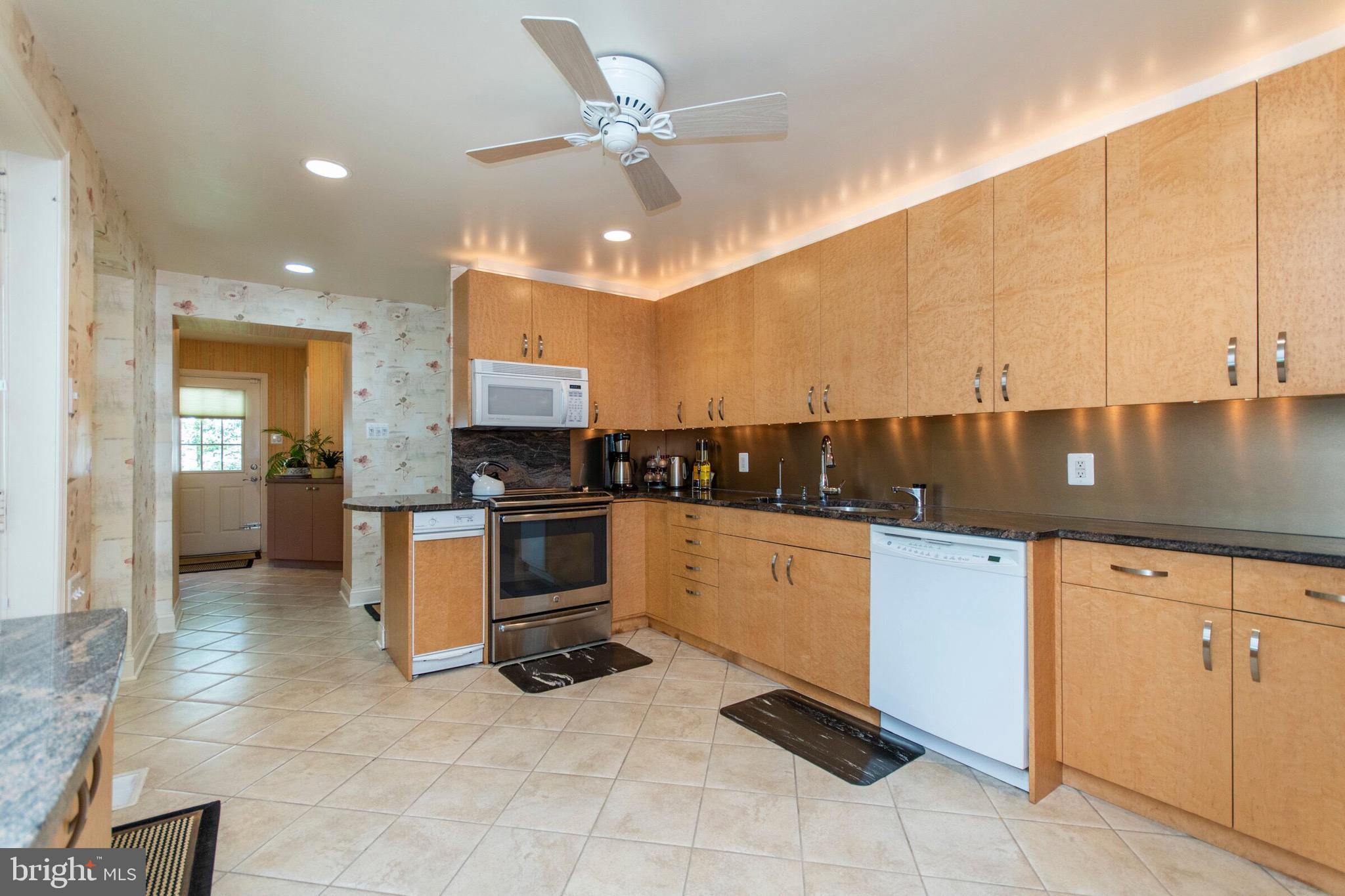 812 Worrell Road Rydal, PA 19046 - Photo 8 of 29