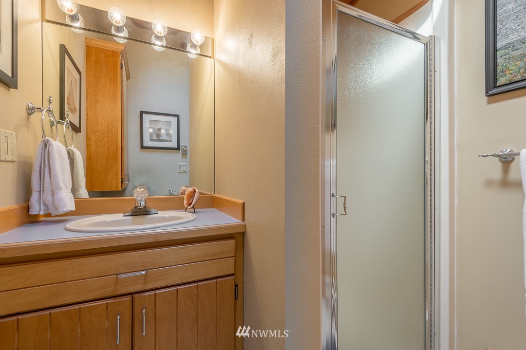 8060 Southwest Klahanie Road Vashon, WA 98070 - Photo 17 of 25