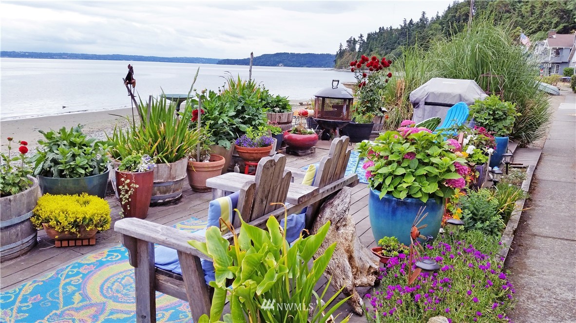 8060 Southwest Klahanie Road Vashon, WA 98070 - Photo 19 of 25