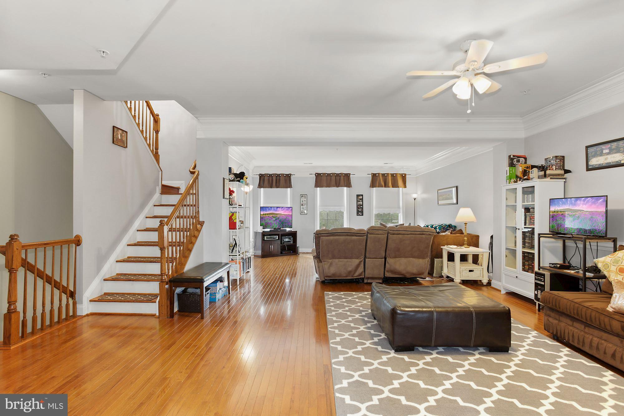 14837 Cloverdale Road Woodbridge, VA 22193 - Photo 3 of 31