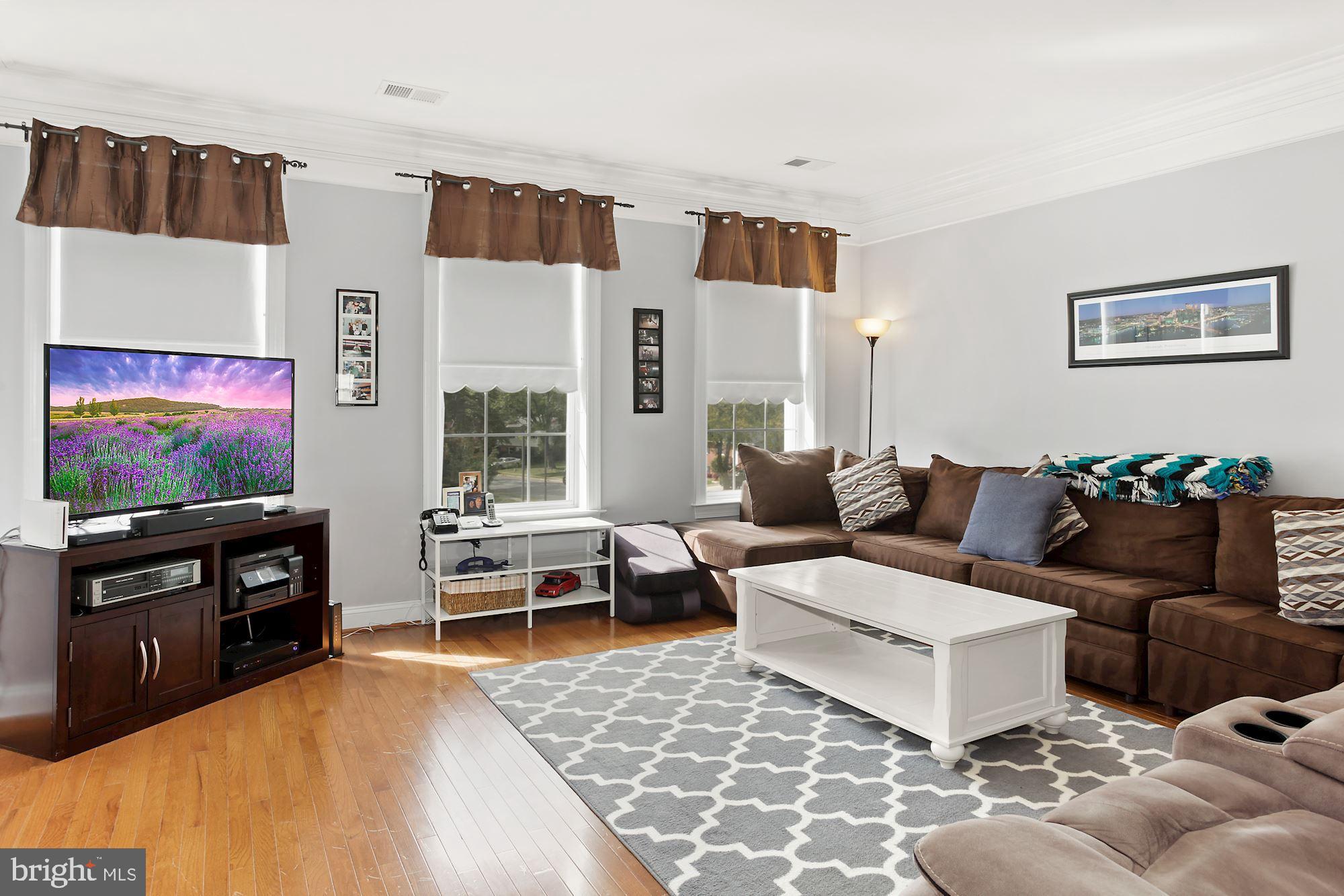 14837 Cloverdale Road Woodbridge, VA 22193 - Photo 5 of 31