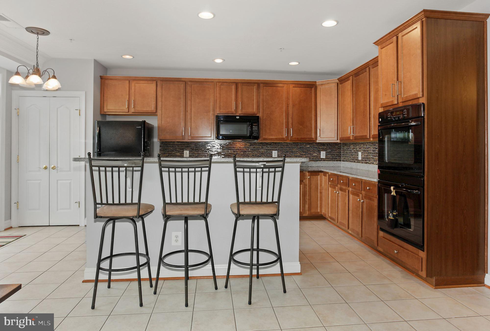 14837 Cloverdale Road Woodbridge, VA 22193 - Photo 10 of 31