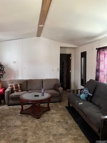 $63,000 | 305 East Center Street, Rawlins, WY 82301