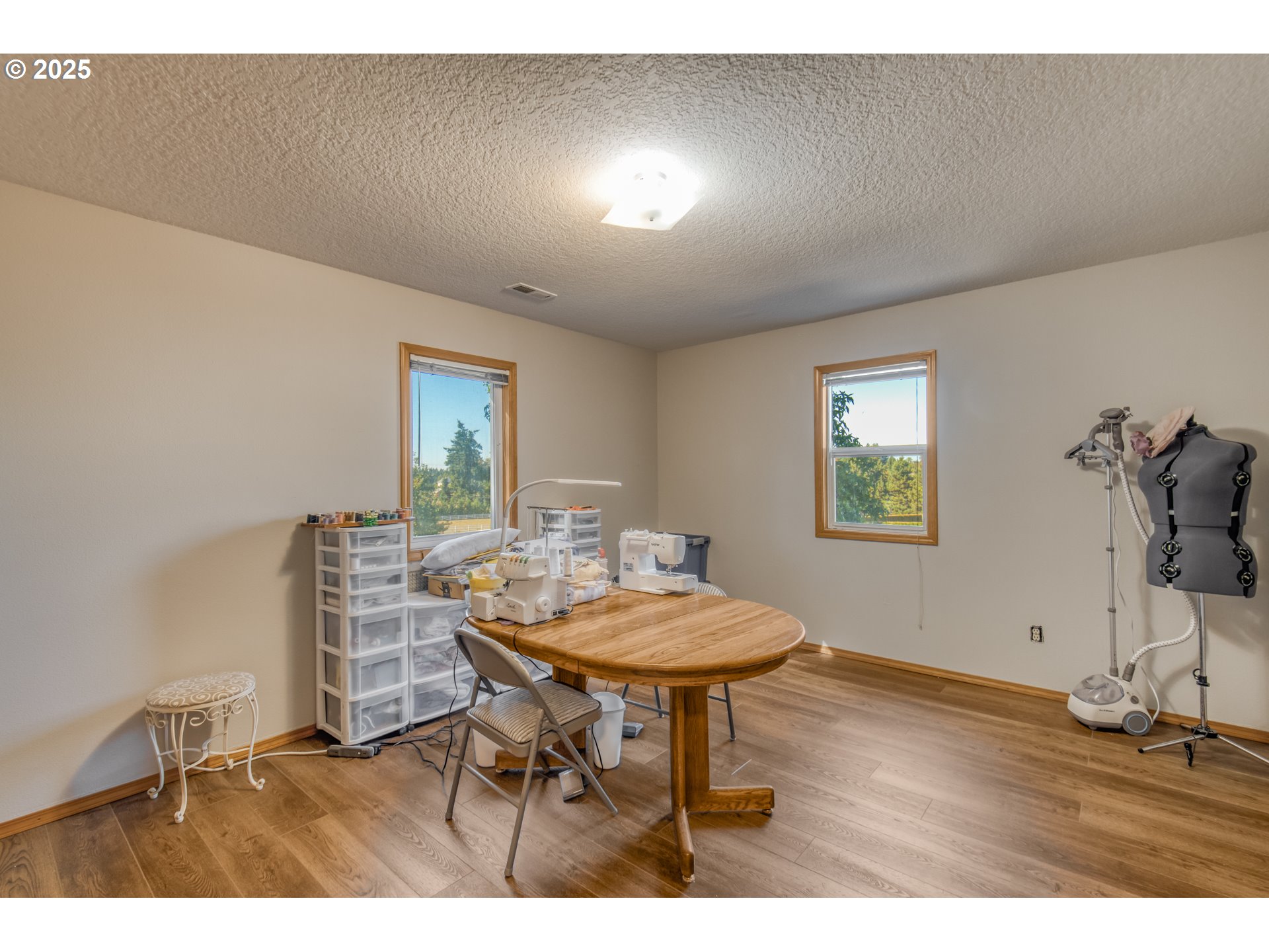 16207 South Ivel Road Beavercreek, OR 97004 - Photo 17 of 48 Bedroom