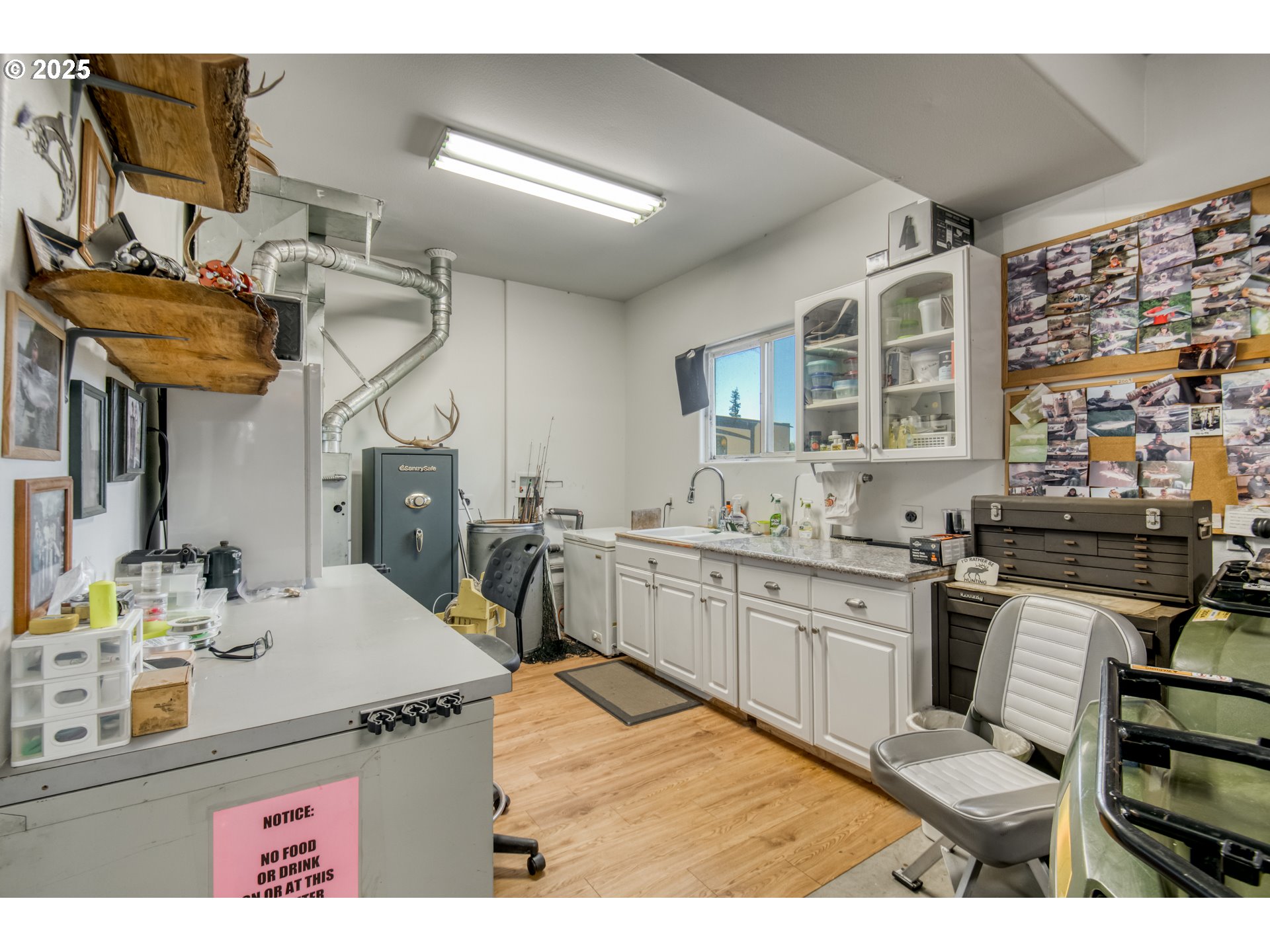 16207 South Ivel Road Beavercreek, OR 97004 - Photo 29 of 48 Workshop