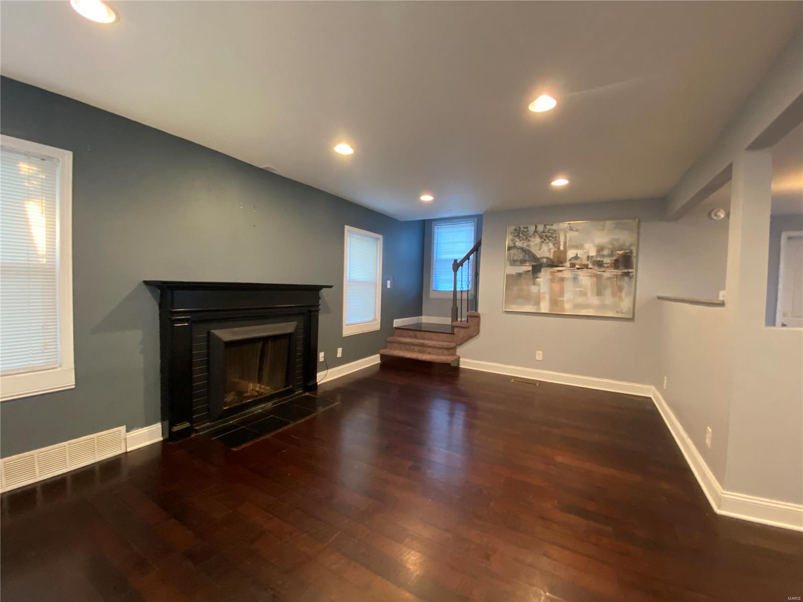 6947 Roland Boulevard St. Louis, MO 63121 - Photo 3 of 20 Gallery Image 3