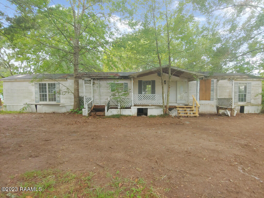 128 Austin Road Youngsville, LA 70592 - Photo 1 of 16 1 Front View