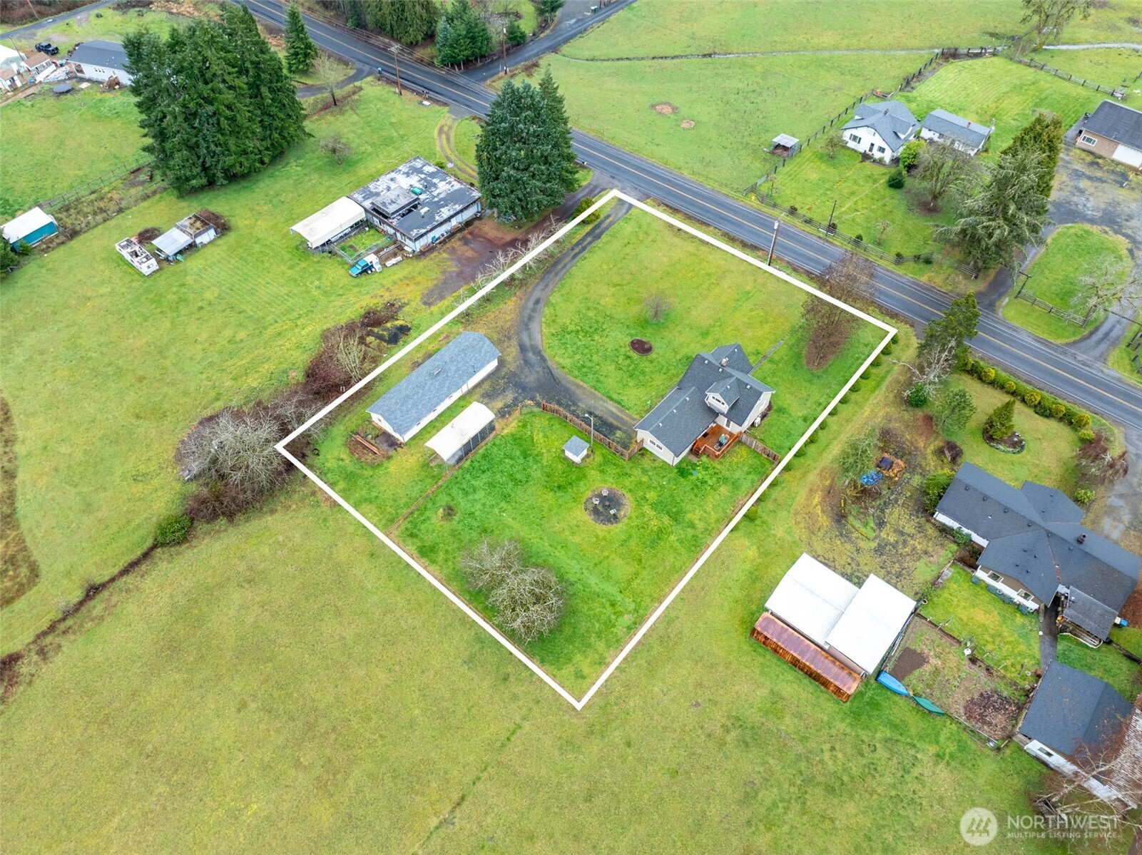 862 King Road Winlock, WA 98596 - Photo 4 of 40 an aerial view